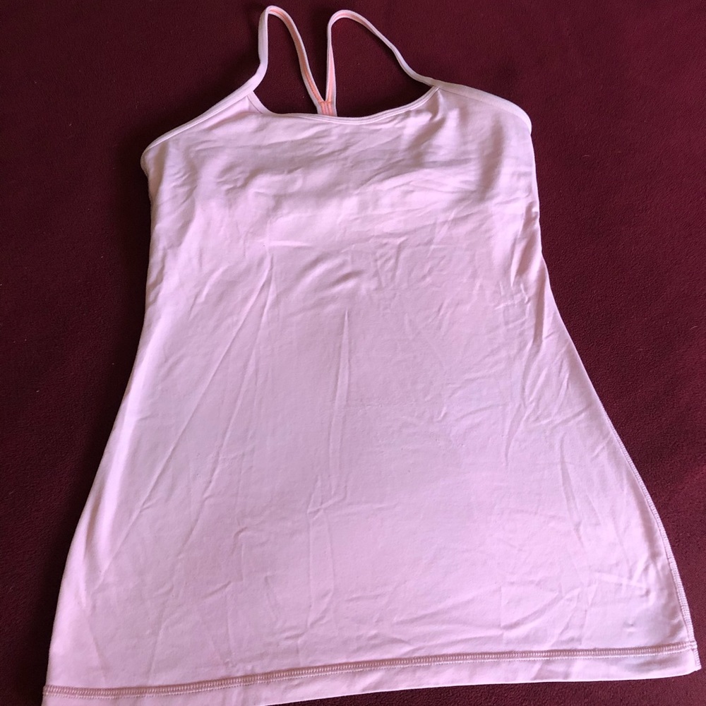 🧚🏻‍♀️Lululemon Tank Peach color
